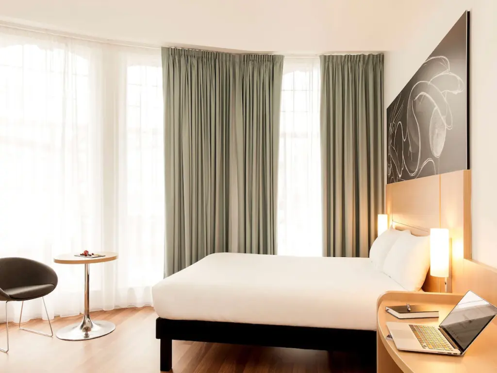 günstige Übernachtungsmöglichkeit in der Altstadt von Edinburgh