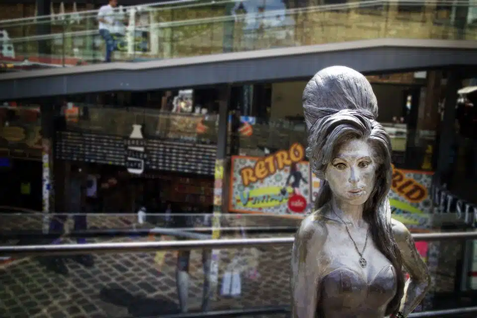 amy winehouse camden market