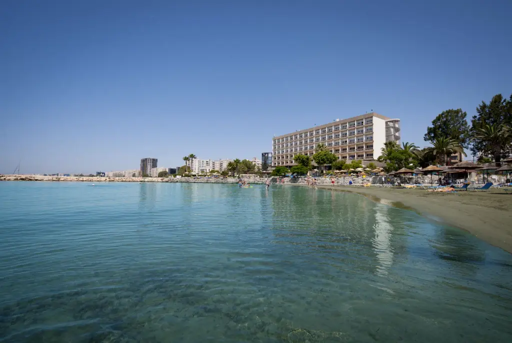 crowne plaza strand hotel limassol