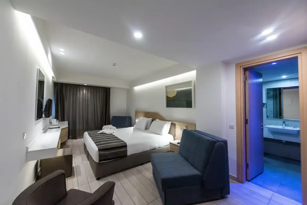 evalena beach protaras