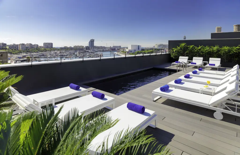 h10 port vell rooftop pool