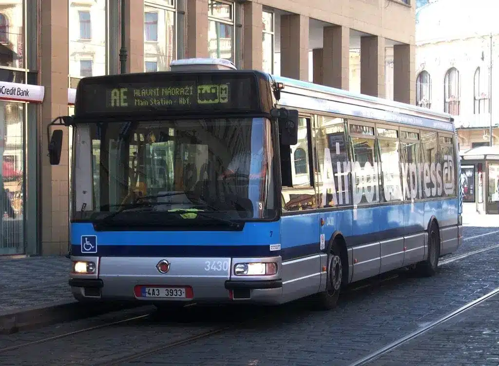 prag airport express bus