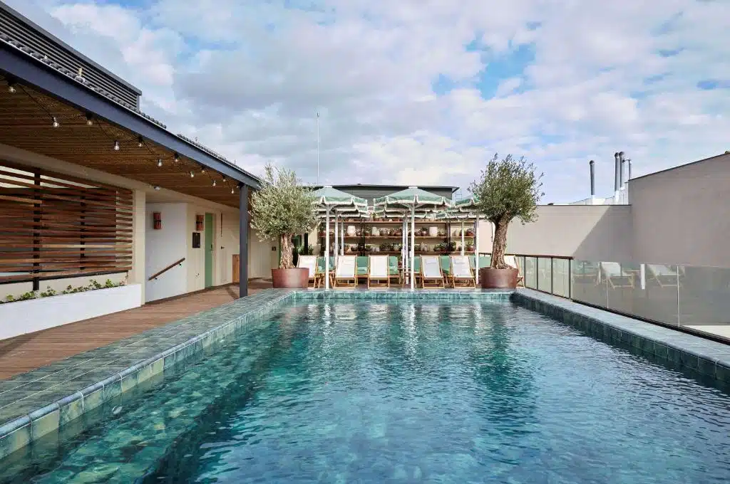 radisson barcelona rooftop pool