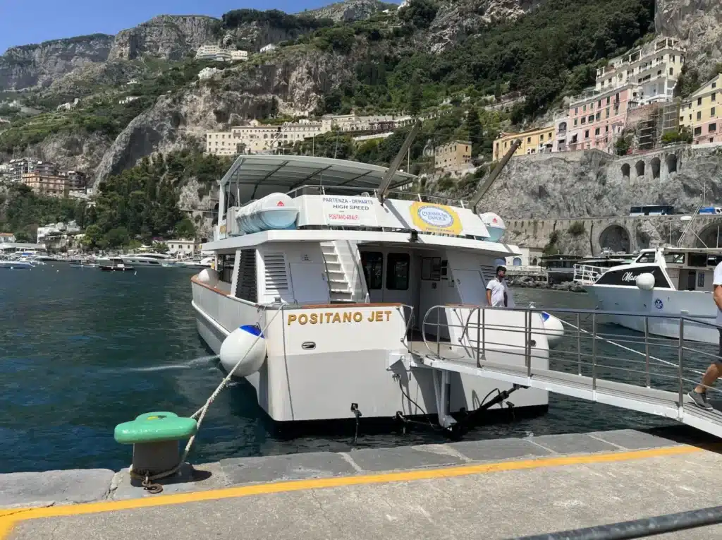 Amalfiküsten Fähre