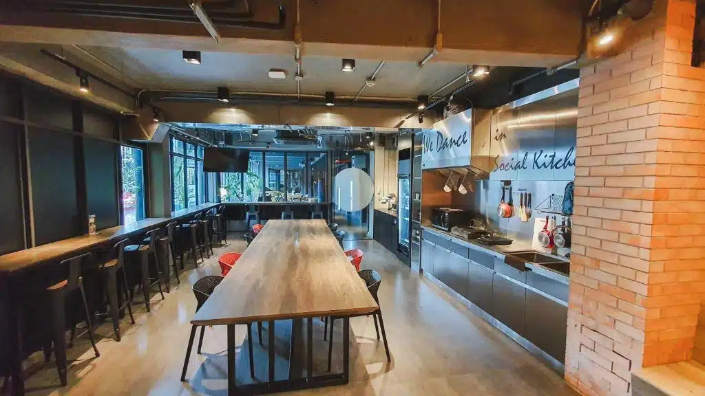 Hotel Ordinary Bangkok Küche