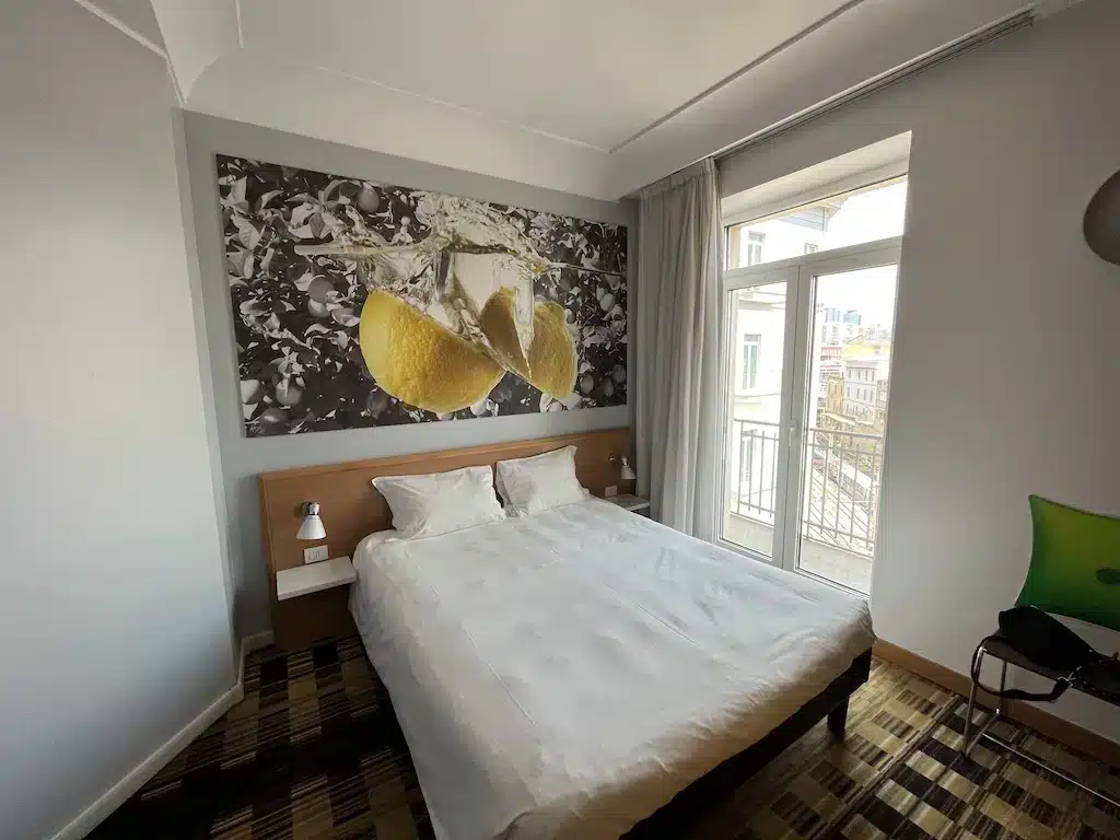 ibis Napoli Garibaldi