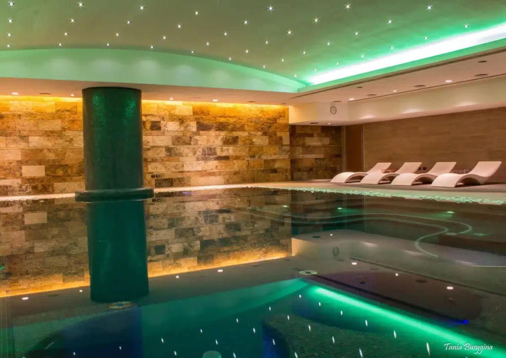 UNAHOTELS T Hotel Cagliari pool