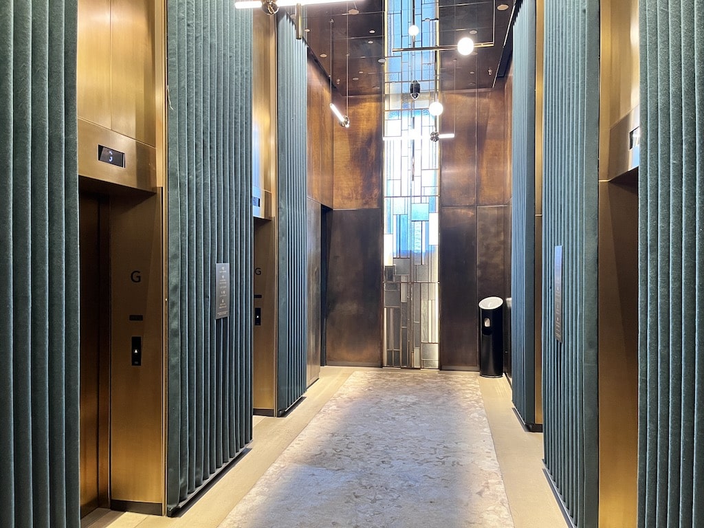 Aufzug im Canopy by Hilton London City