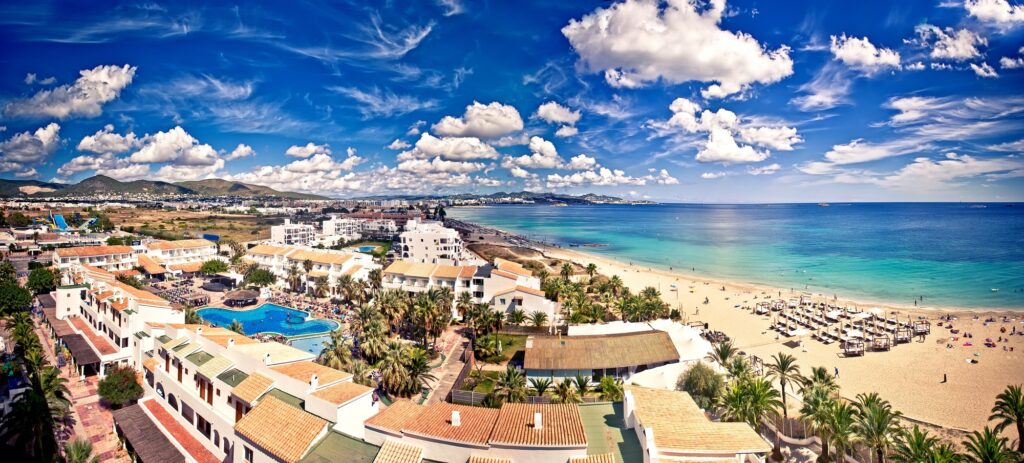 Playa d'en Bossa auf Ibiza