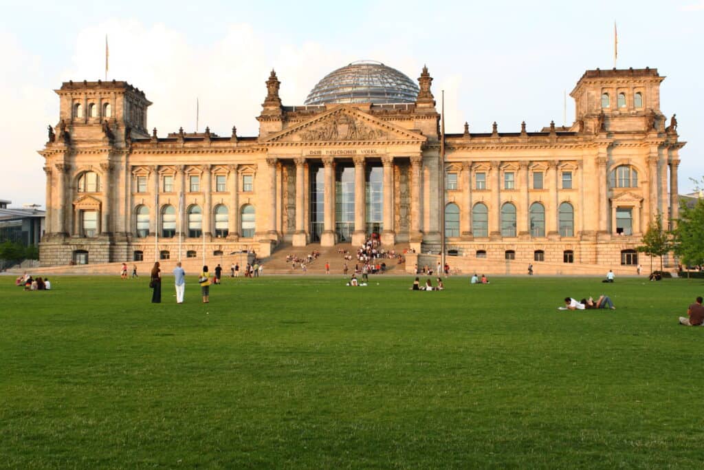 Reichstagsgebäude Berlin Reichstagsgebäude mit Glaskuppel in Berlin
