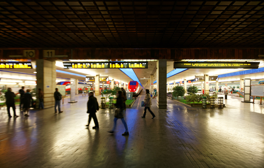 Bahnsteige im Bahnhof Firenze Santa Maria Novella