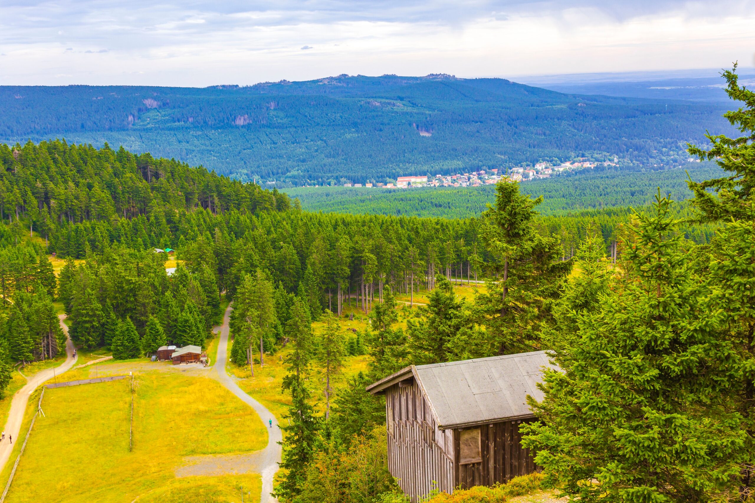 Blick auf den Wurmberg und die Seilbahn bei Braunlage