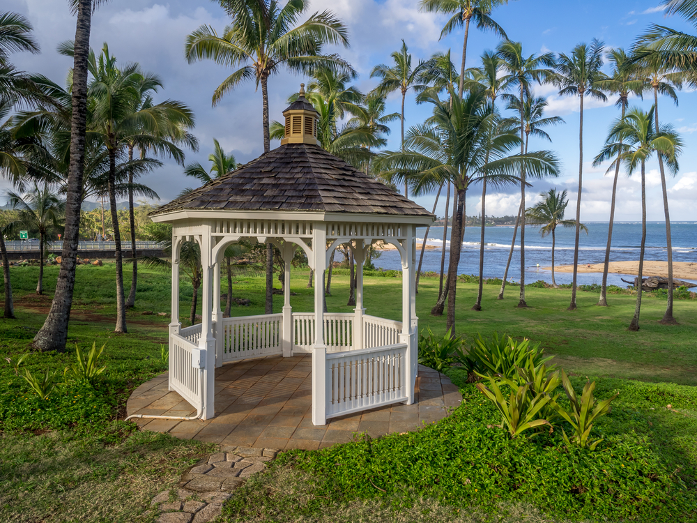 Die alte Anlegebrücke am Küstenweg in Kapa'a auf Kauai
