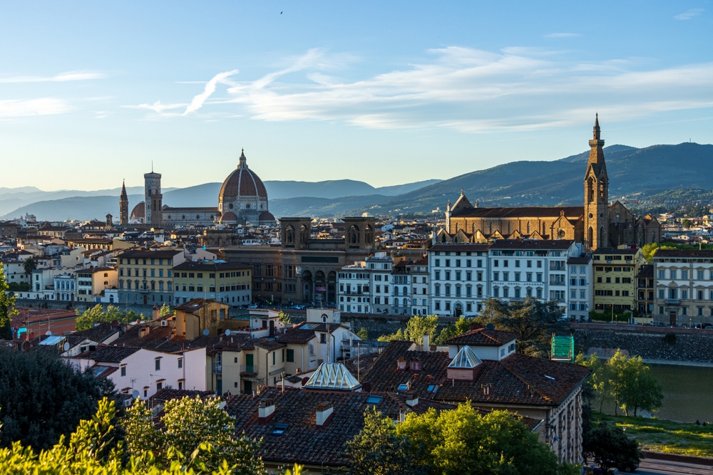 Blick über Florenz mit der Domkuppel und dem Turm des Palazzo Vecchio
