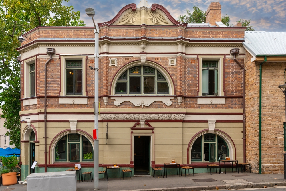 Historische Gebäude in The Rocks am Hafen von Sydney