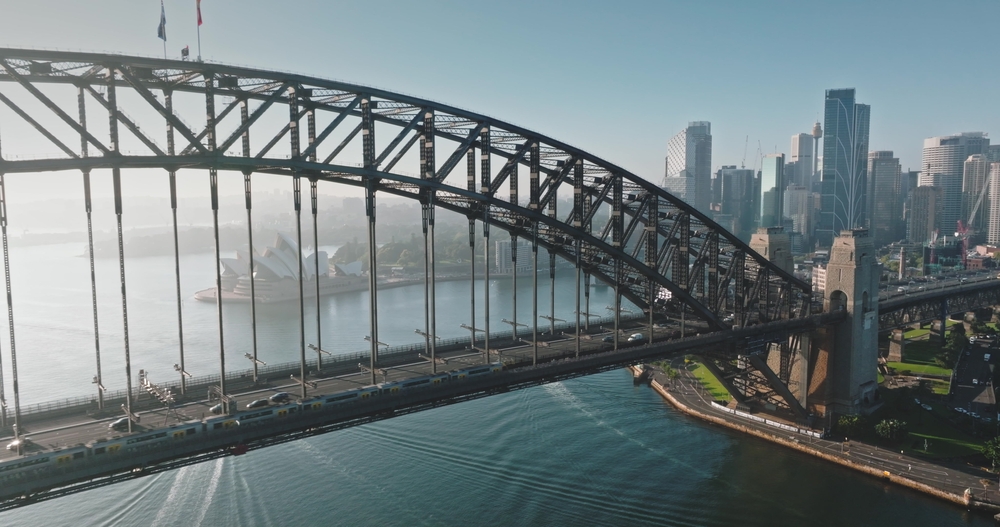 Luftaufnahme der Sydney Harbour Bridge und des Opernhauses