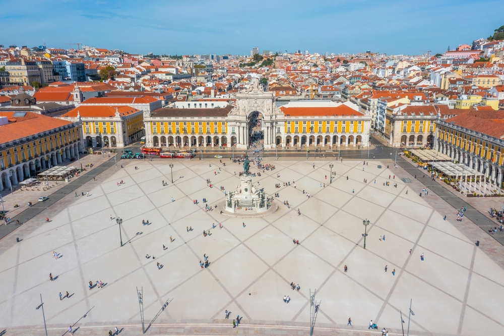 Praça do Comércio in Lissabon aus der Luft