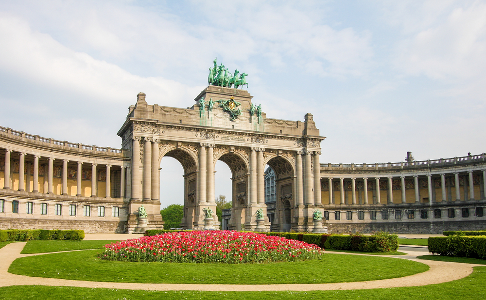 Triumphbogen im Parc du Cinquantenaire im Europaviertel von Brüssel