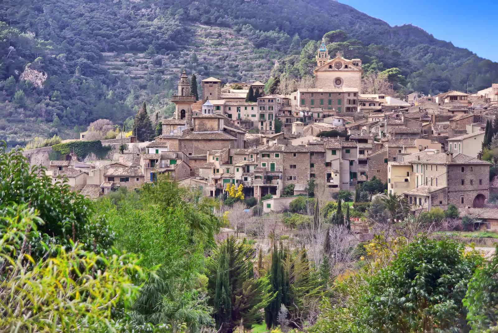 Valldemossa in der Serra de Tramuntana auf Mallorca