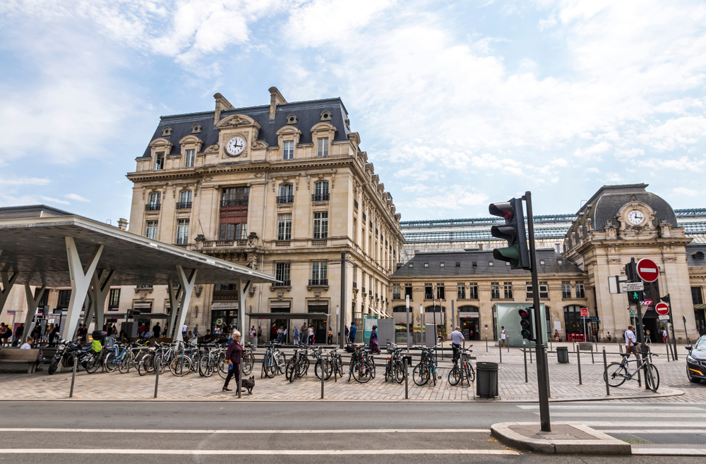 Die Fassade des Gare Saint-Jean in Bordeaux
