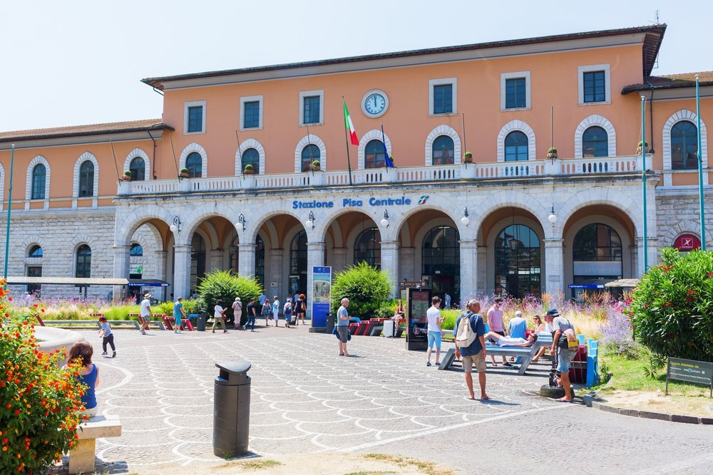 Der Bahnhof Pisa Centrale, an dem der PisaMover vom Flughafen Pisa ankommt