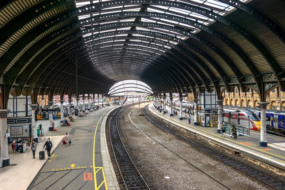 Der Bahnsteig am Bahnhof York