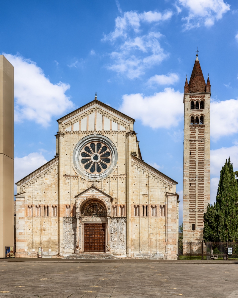 Die Fassade der Basilica di San Zeno im Viertel San Zeno in Verona