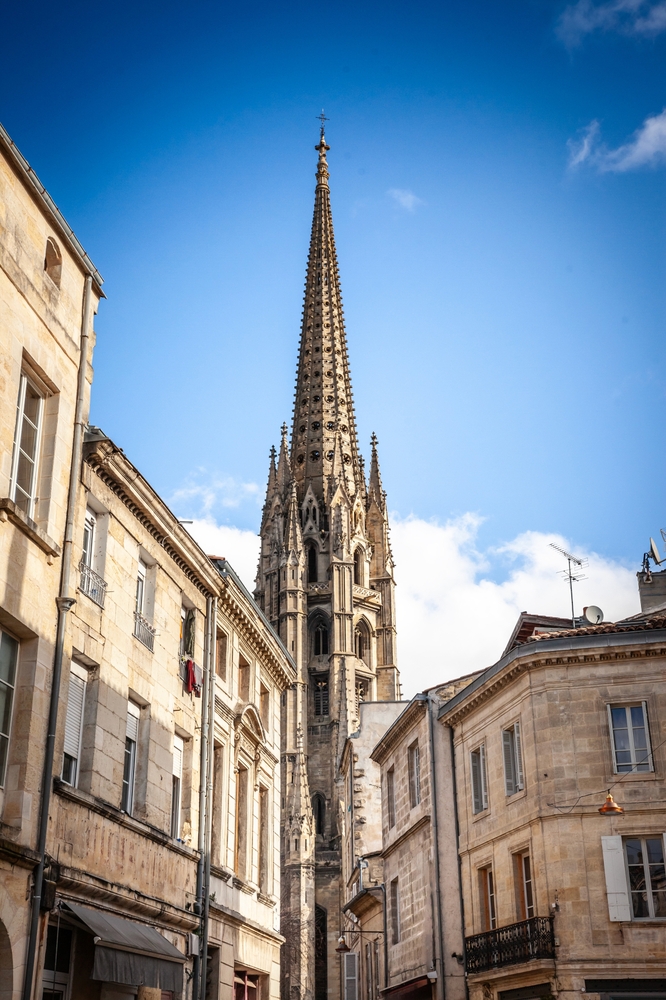 Die Basilique Saint-Michel und ihr Turm in Bordeaux