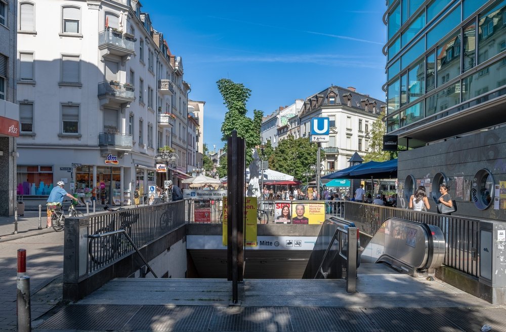 Die Einkaufsstraße Berger Straße in Bornheim in Frankfurt