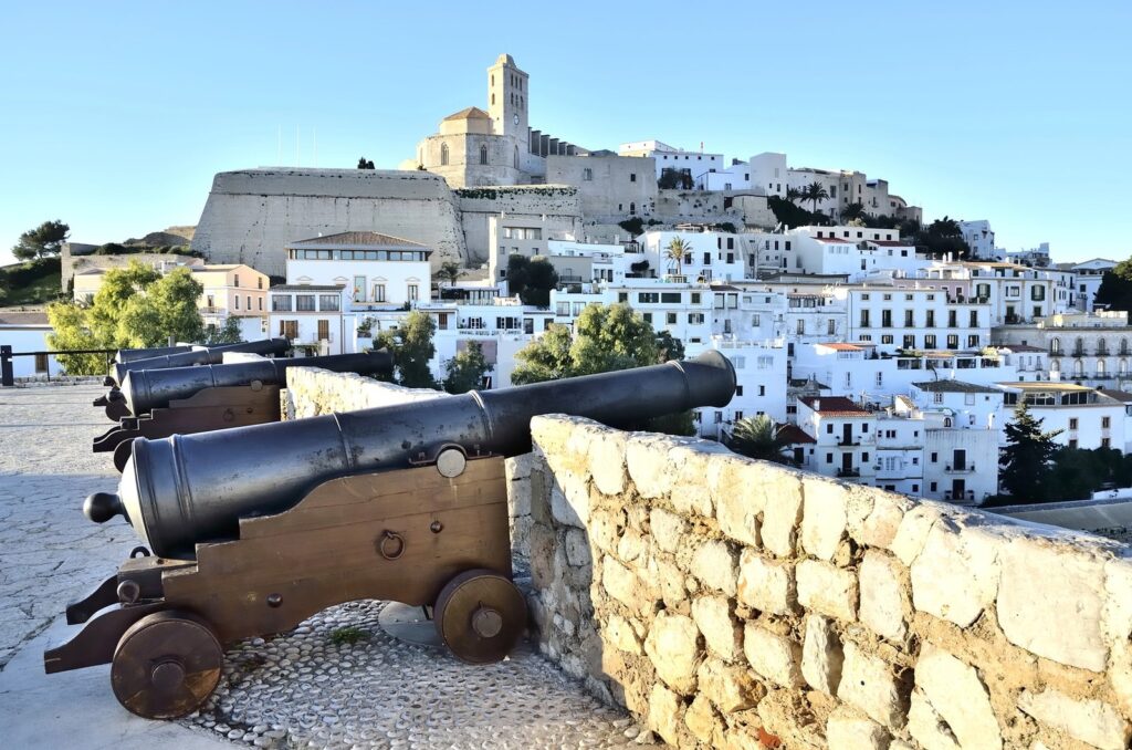 Ibiza-Stadt mit Dalt Vila und dem Hafen