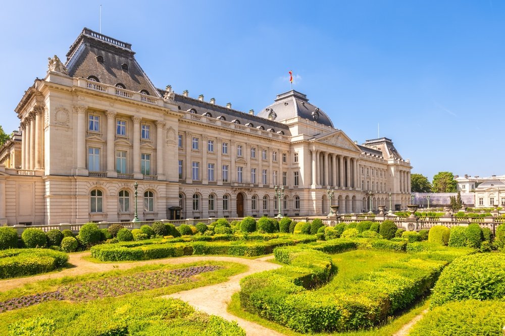 Der Königspalast in Brüssel von der Place des Palais aus gesehen
