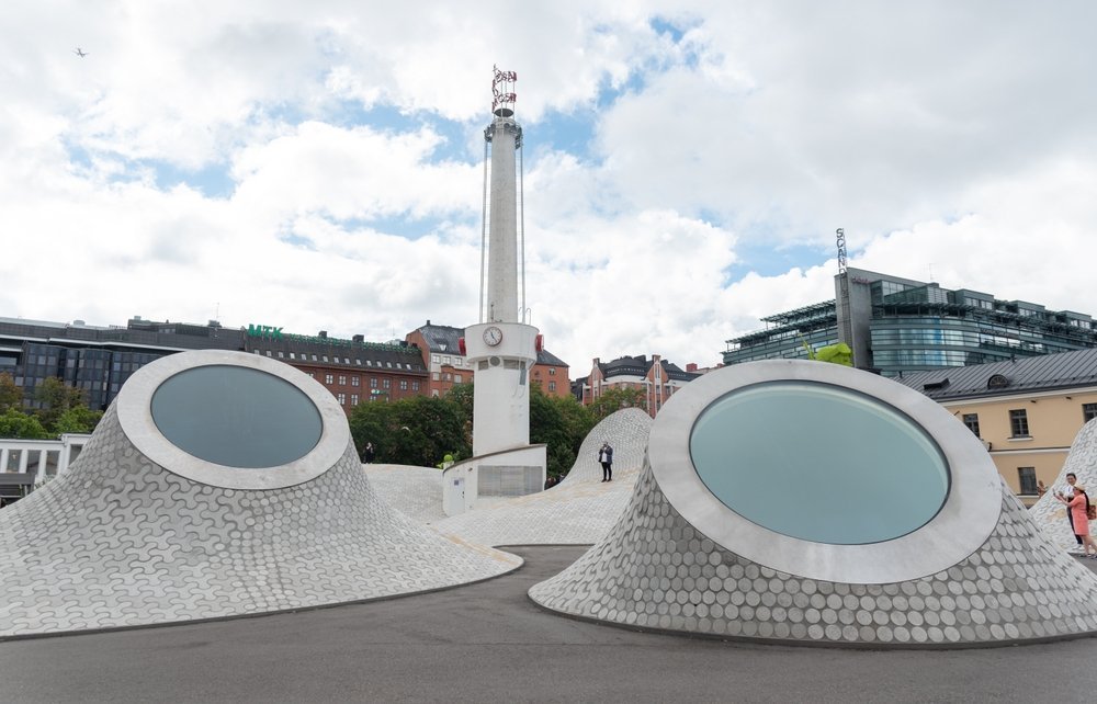 Die Kuppeln über dem Kunstmuseum Amos Rex beim Lasipalatsi in Helsinki