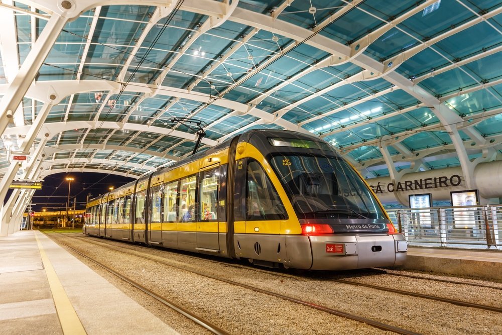 Die Metro in Porto