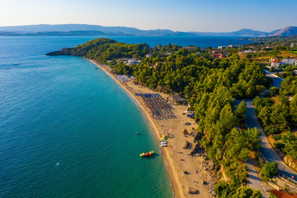 Der Strand Platis Gialos bei Lassi