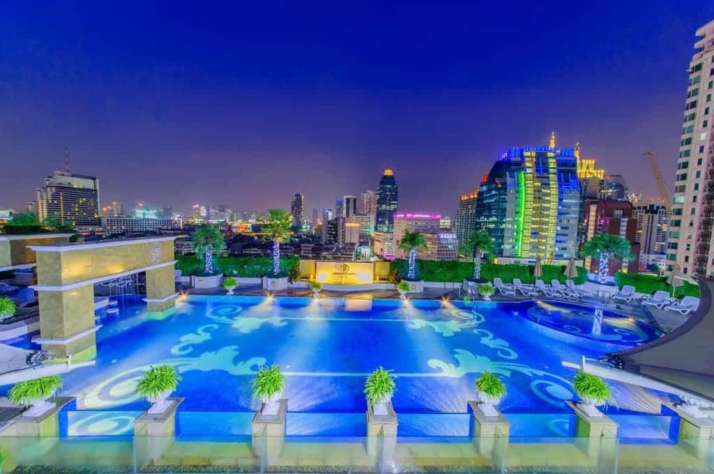Pool Luxushotel Bangkok