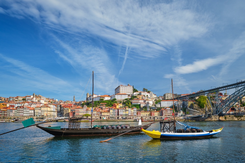 Rabelo-Boote auf dem Douro bei Ribeira in Porto