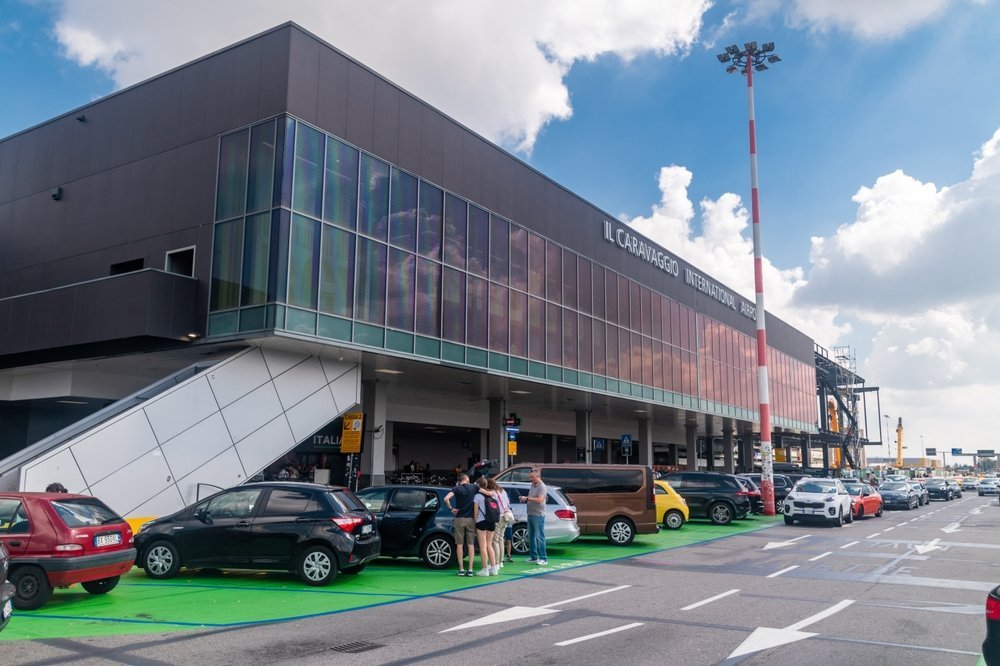 Das Terminalgebäude des Flughafens Bergamo in Orio al Serio