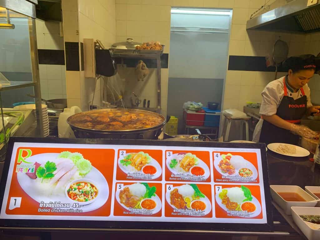 Thailändisches Essen in Bangkok