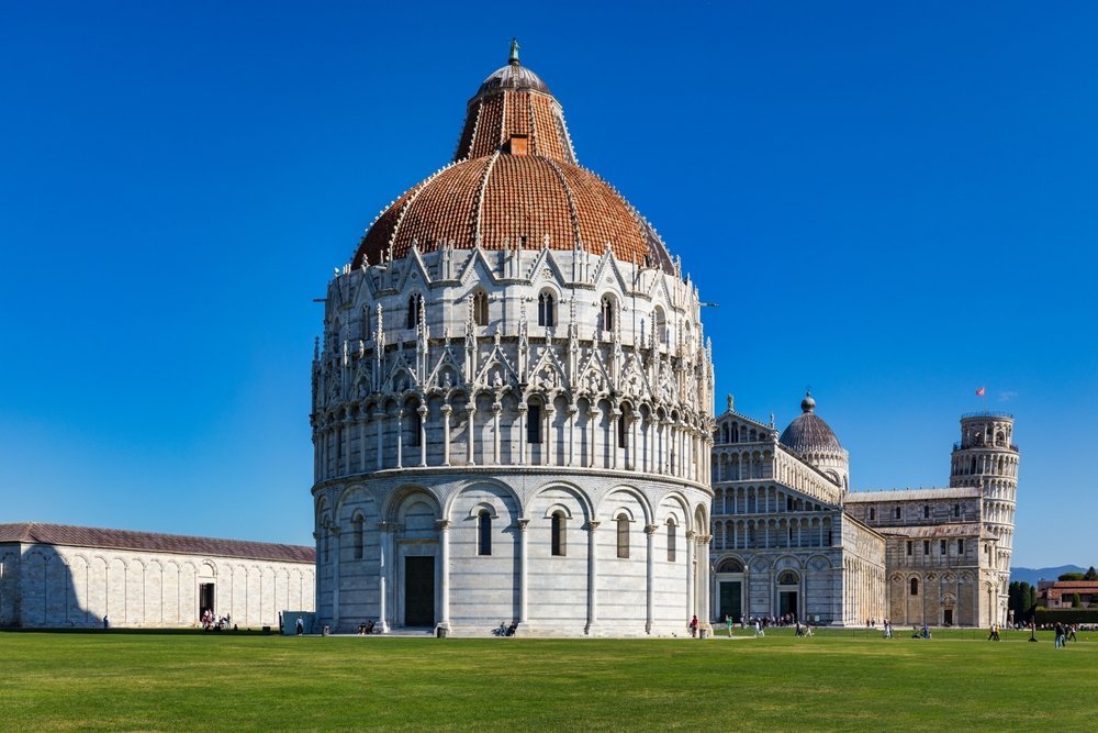 Wo übernachten in Pisa: Der Schiefe Turm und der Dom auf der Piazza dei Miracoli