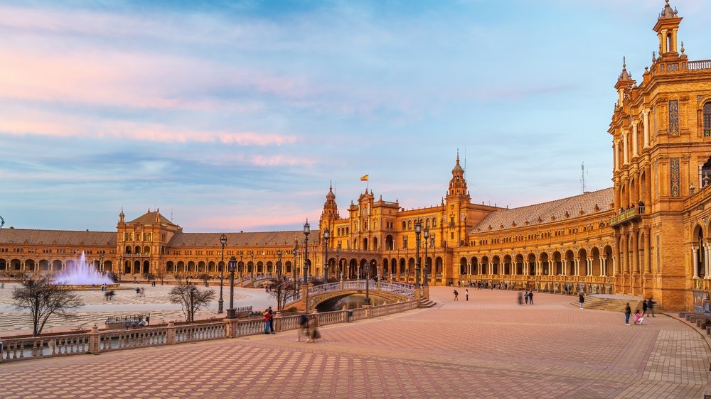 Panoramablick über die Plaza de España in Sevilla